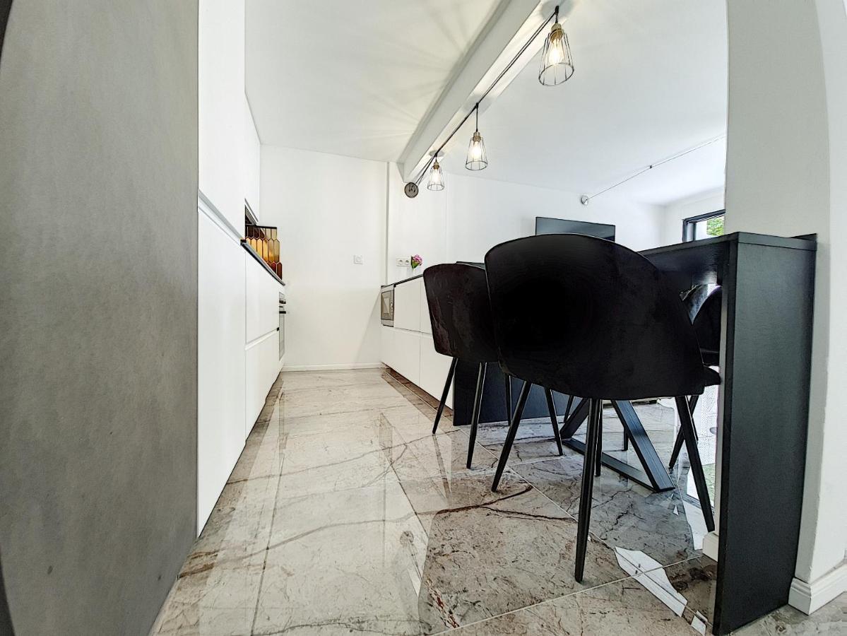 Moyi Apartment Basse-Goulaine ภายนอก รูปภาพ